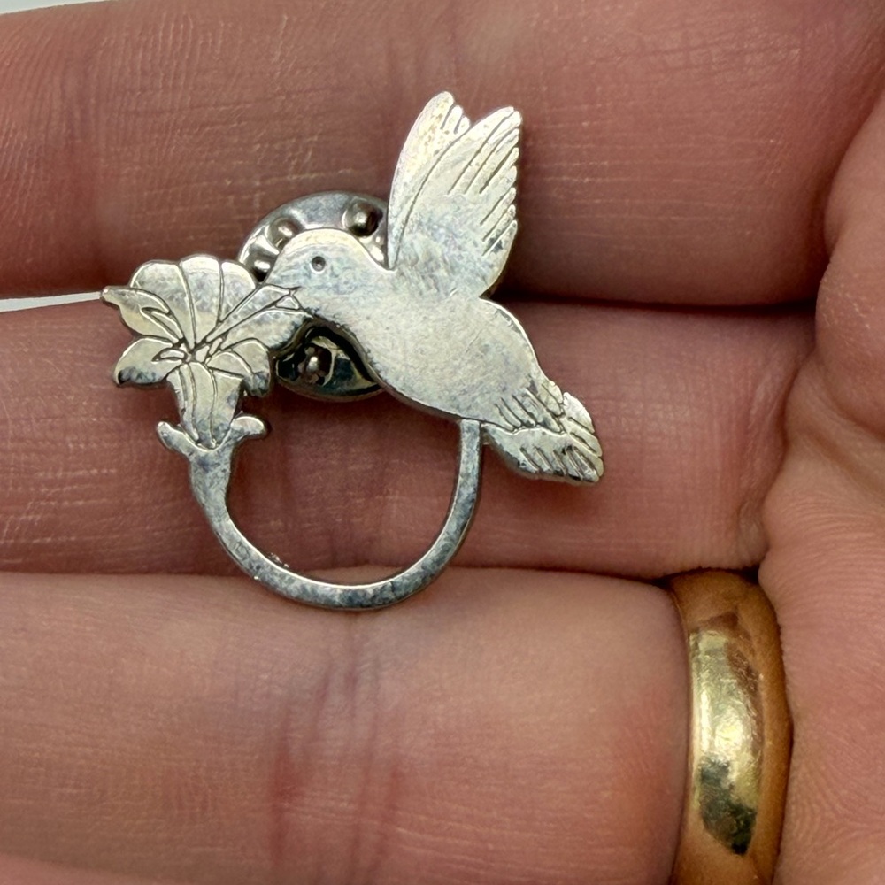 Hummingbird and Flower Metal Pinback Lapel Pin